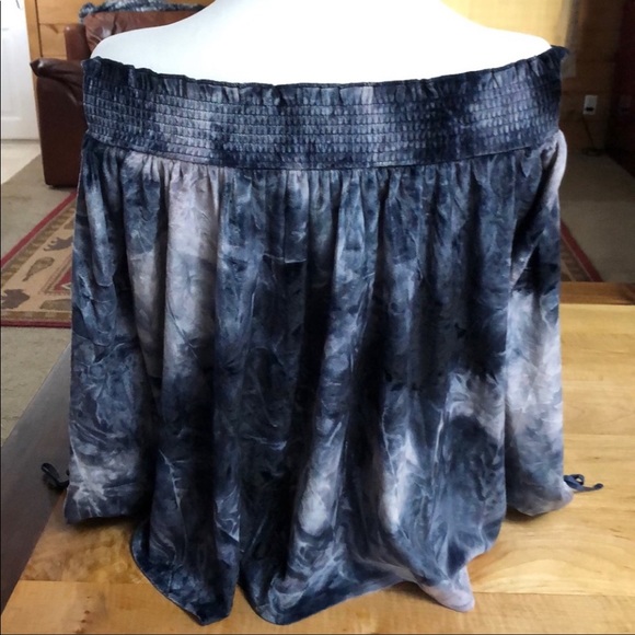 American Eagle top, xs - Picture 2 of 10